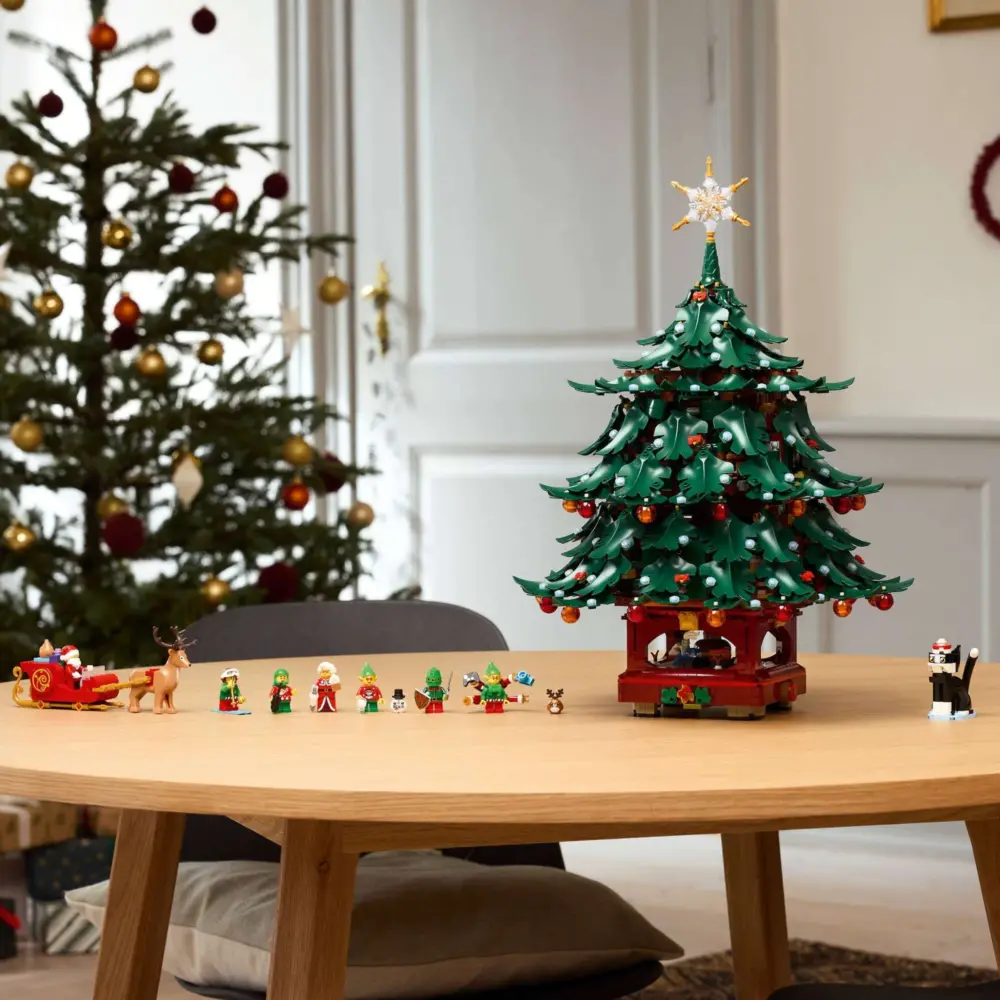 Mô Hình Lego Family Christmas Tree 41843 - Ảnh 4