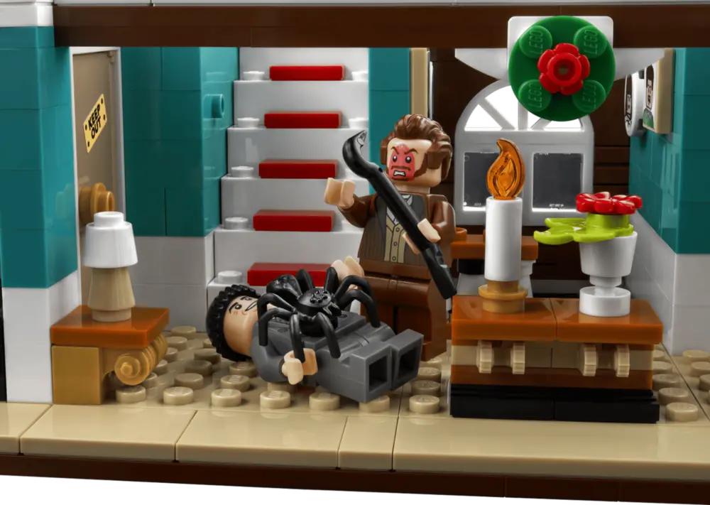 Mô Hình Lego LEGO® Ideas Home Alone 21330 - Ảnh 5