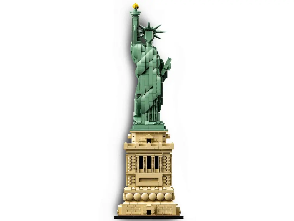 Alternative view of Mô Hình Lego Statue of Liberty 21042
