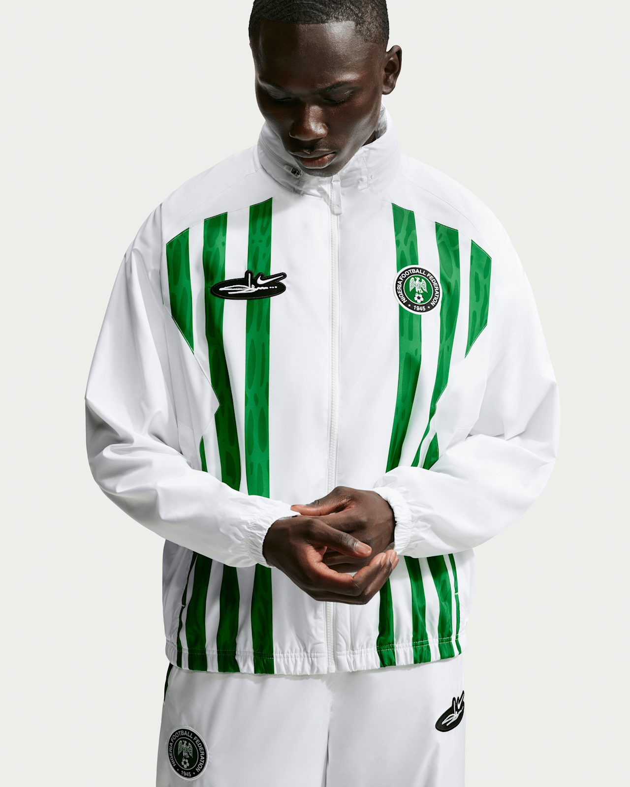 Áo Nike Nigeria x Slawn Lightweight Jacket IU7644-100 - Ảnh 3