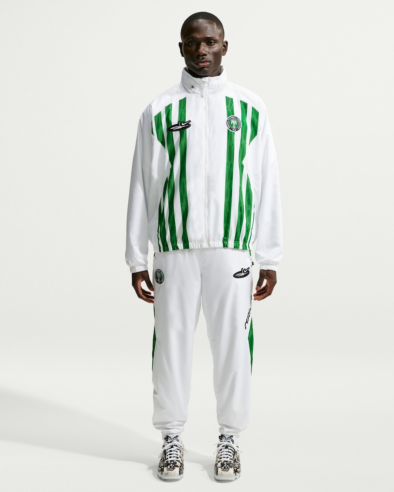 Quần Nike Nigeria x Slawn Men's Lightweight Trousers IU7645-100 - Ảnh 5