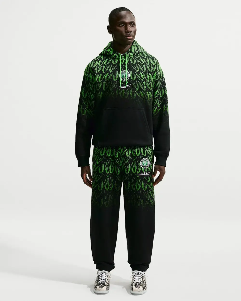 Quần Nike Nigeria x Slawn Fleece Trousers IR5218-010 - Ảnh 2