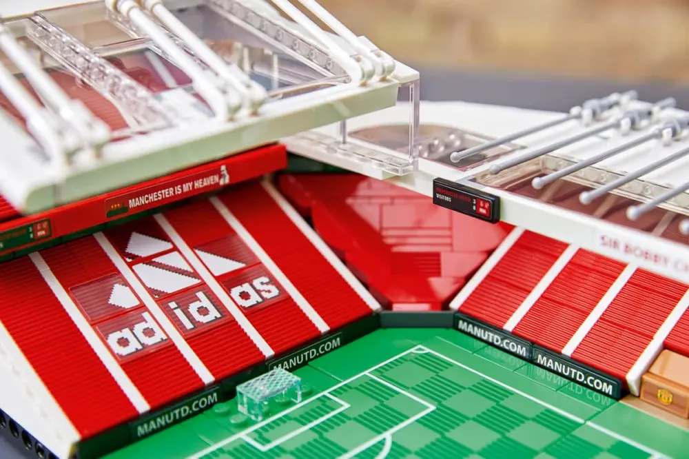 Mô hình Lego Old Trafford - Manchester United 10272 - Ảnh 4