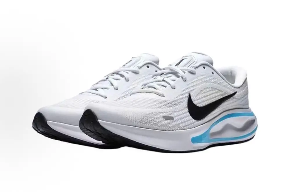 Alternative view of Giày Nike Journey Run 'White' FN0228-112