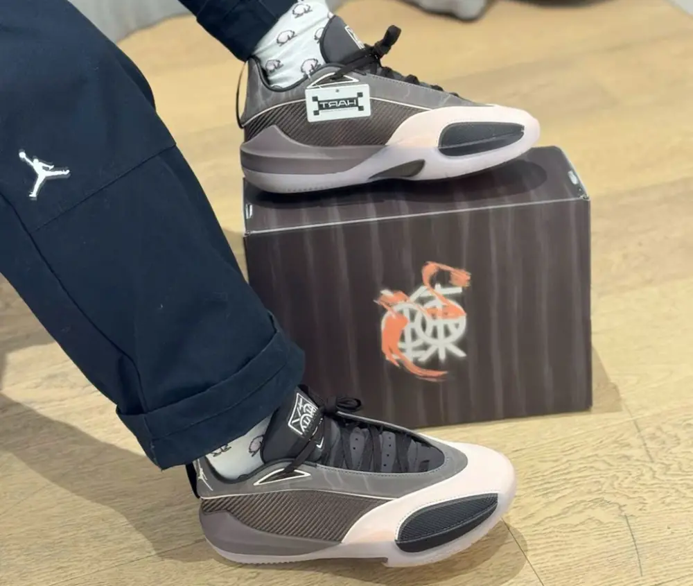 Giày Nike Air Jordan Triangle 'Brown' IV7236-200 - Ảnh 3