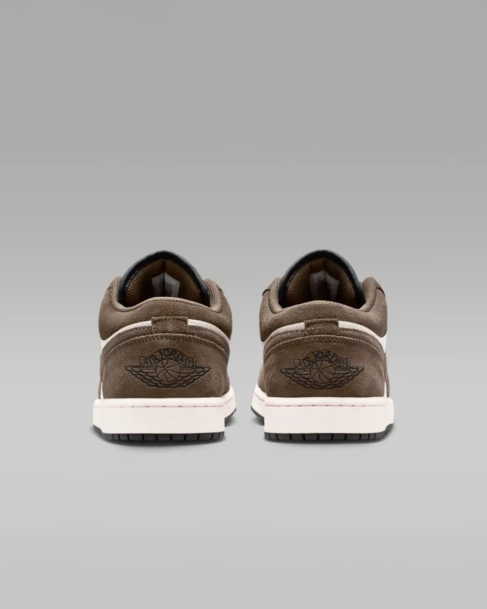 Alternative view of Giày Nike Air Jordan 1 Low 'Palomino' 553558-200