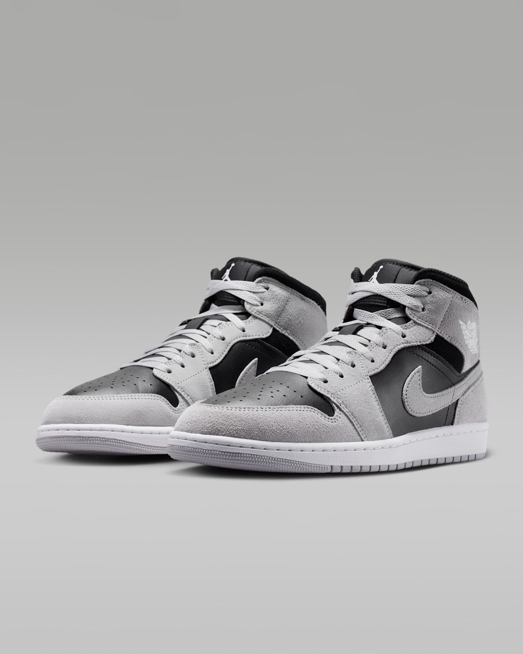 Giày Nike Air Jordan 1 Mid 'Black' DQ8426-008 - Ảnh 3