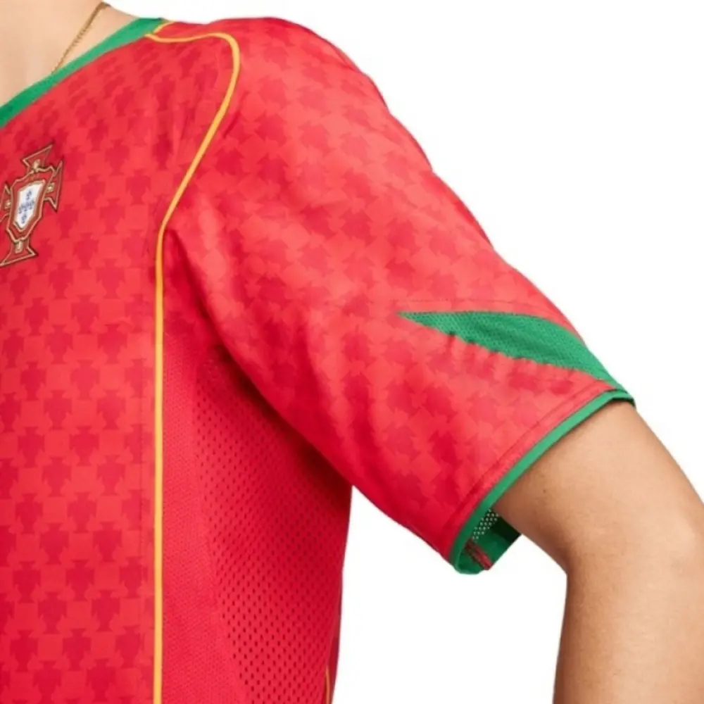 Alternative view of Áo Nike Portugal 2004 Reissue Replica Jersey HF6851-614