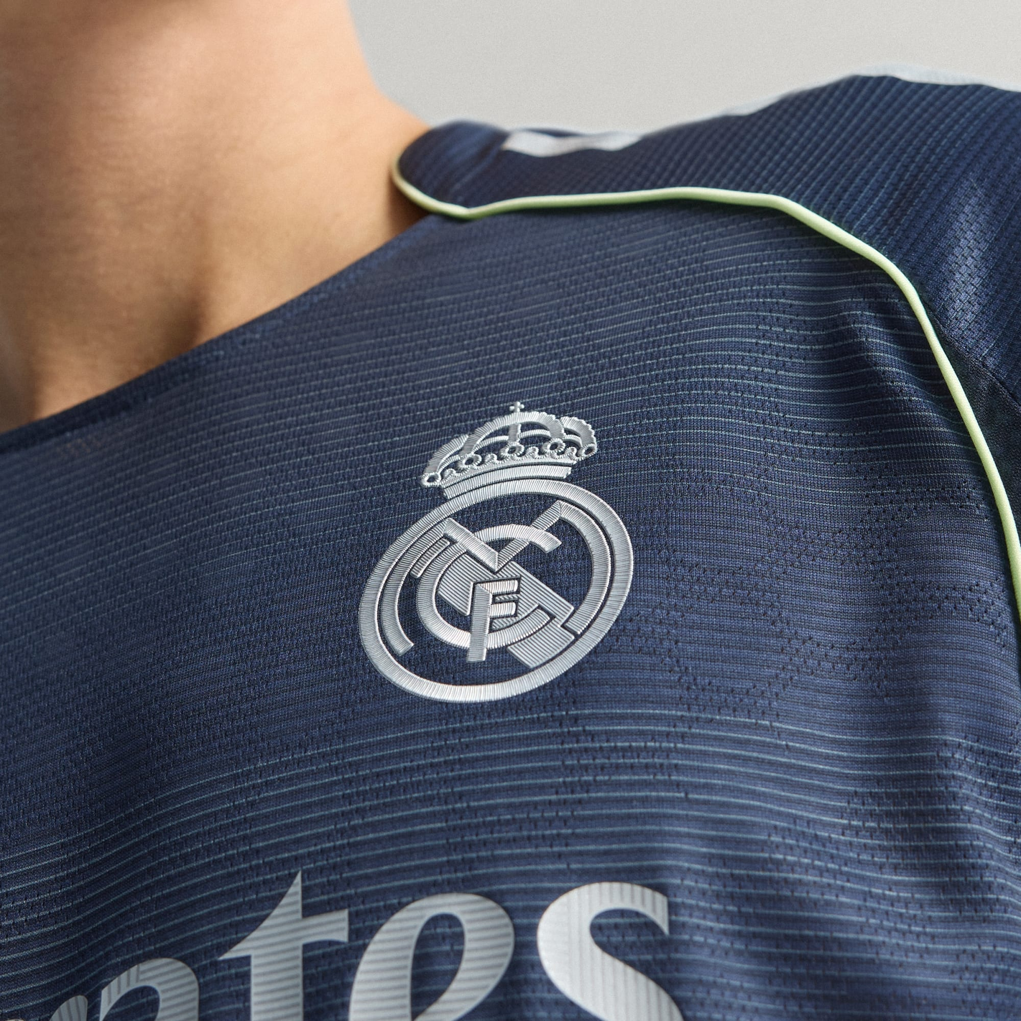 Alternative view of Áo Adidas Real Madrid 25/26 Away Jersey Authentic JV5920
