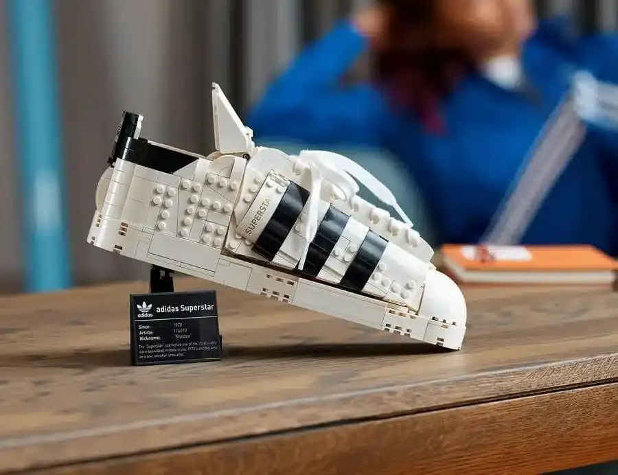 Mô hình Lego Adidas Originals Superstar 10282 - Ảnh 3