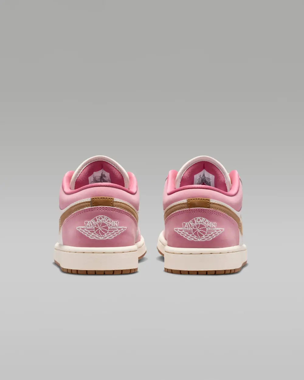 Alternative view of Giày Nike Air Jordan 1 Low 'Desert Berry' DC0774-609
