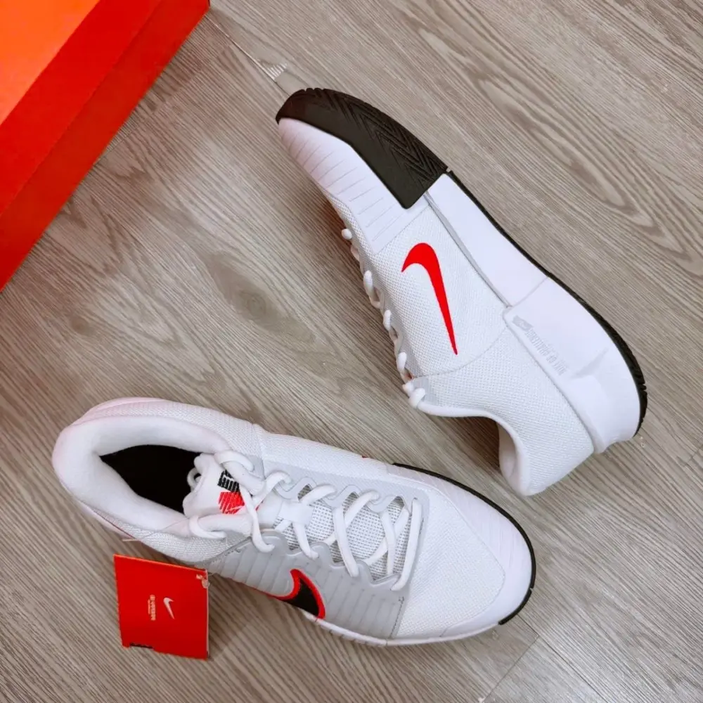 Alternative view of Giày Nike GP Challenge Pro 'White Black Light Crimson' IF7052-101