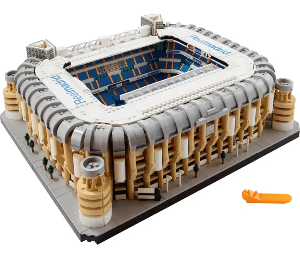 Mô hình Lego Real Madrid Santiago Bernabeu Stadium 10299