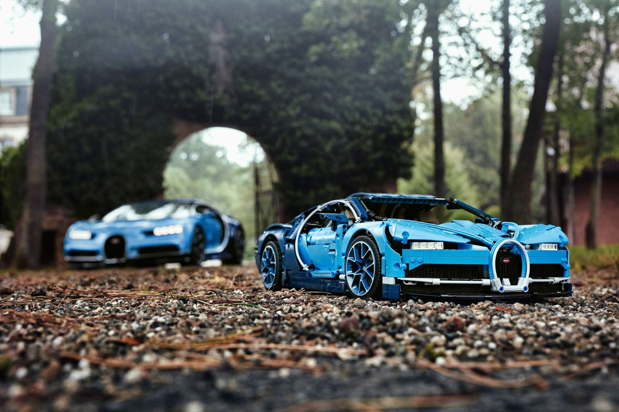 Alternative view of Mô Hình Lego Bugatti Chiron 42083
