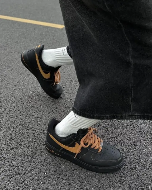 Giày Nike Air Force 1 'Black Orange' HQ2037-003 - Ảnh 3