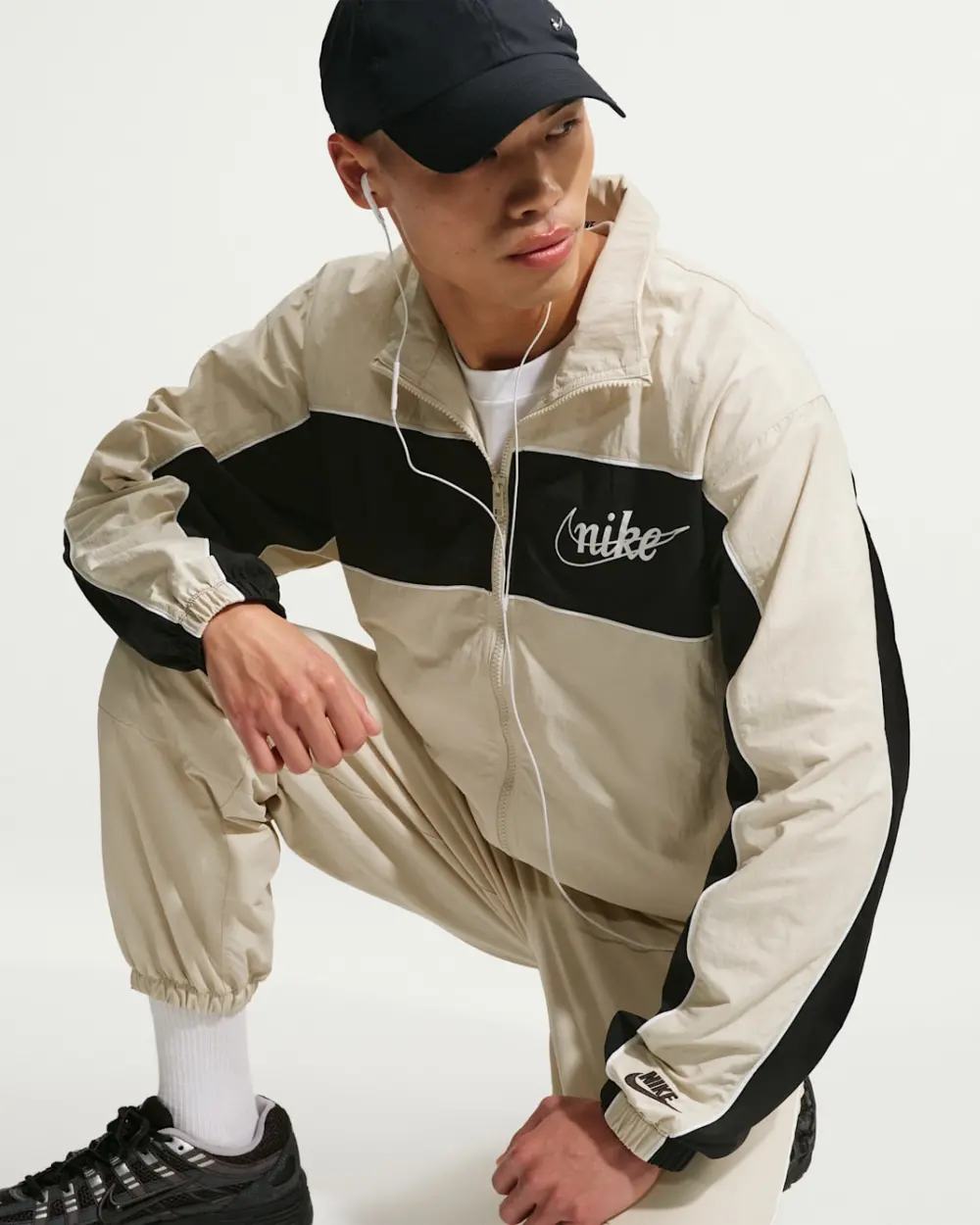 Áo Nike Sportswear Club 'Light Khaki' IF0767-229 - Ảnh 3