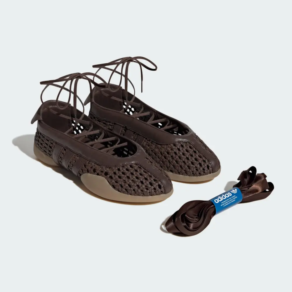 Alternative view of Giày Adidas TAEKWONDO MEI 'Brown' HP3730