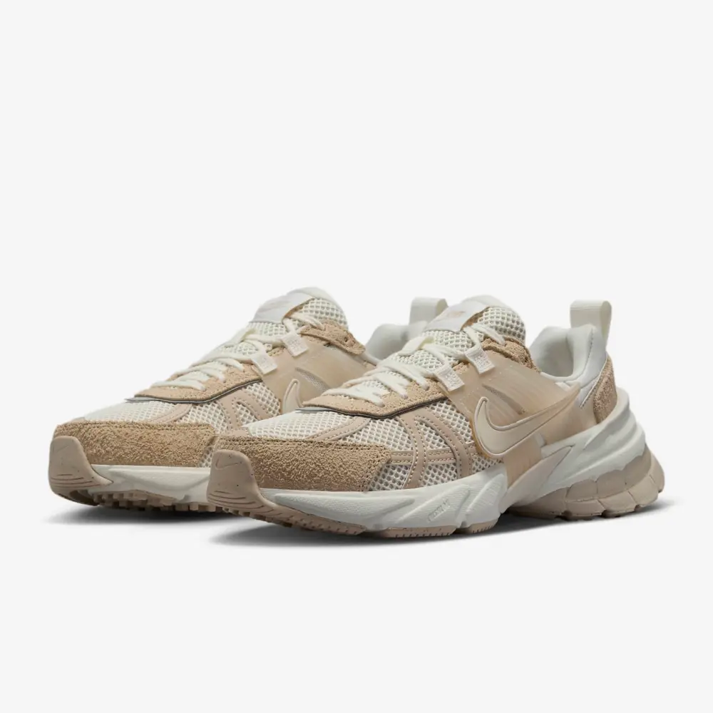Alternative view of Giày Nike V2K Run ‘Sail Sanddrift’ HV3917-133