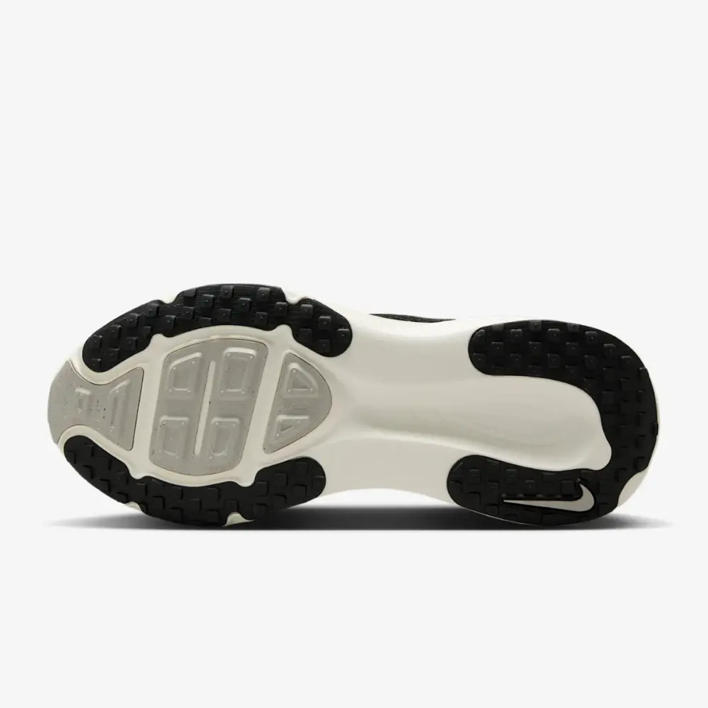 Alternative view of Giày Nike Vomero 18 'Black Coconut Milk' HM6804-005