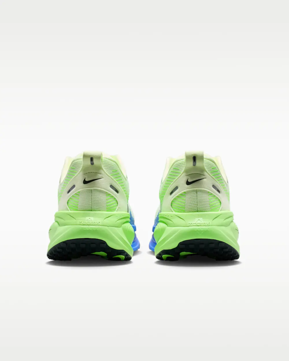 Alternative view of Giày Nike Vomero 18 'White' HM6803-111