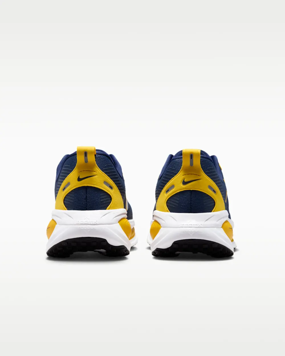 Alternative view of Giày Nike College Vomero 18 'College Navy' IQ6879-400