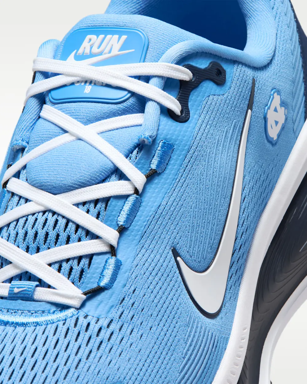 Alternative view of Giày Nike College Vomero 18 'Valor Blue' IQ6880-400