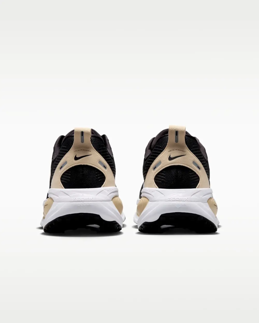 Alternative view of Giày Nike College Vomero 18 'Black' IQ6888-001