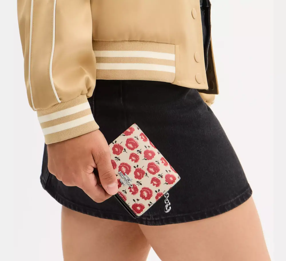 Ví Coach Snap with Floral Print 'Chalk' CBO76-SVWGZ - Ảnh 3