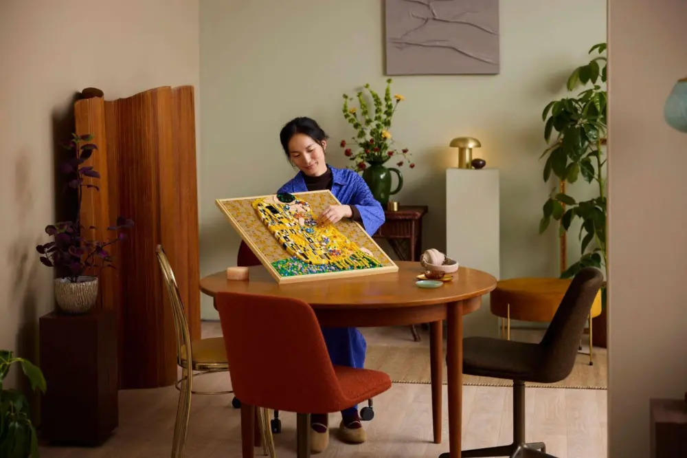 Mô Hình Lego Gustav Klimt – The Kiss 31221 - Ảnh 4