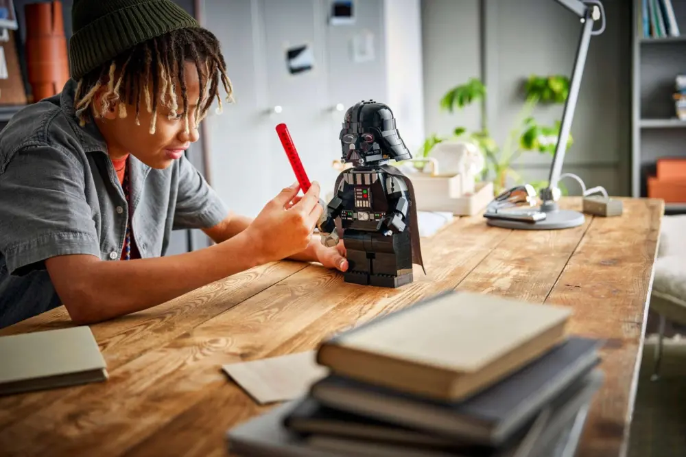 Alternative view of Mô Hình Lego Up-Scaled Darth Vader™ Minifigure