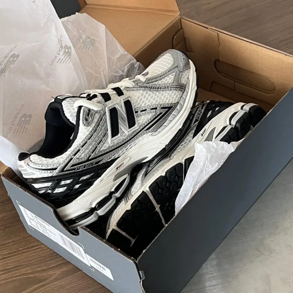 Giày New Balance 1906R ‘Silver Metallic Black’ M1906RER - Ảnh 7