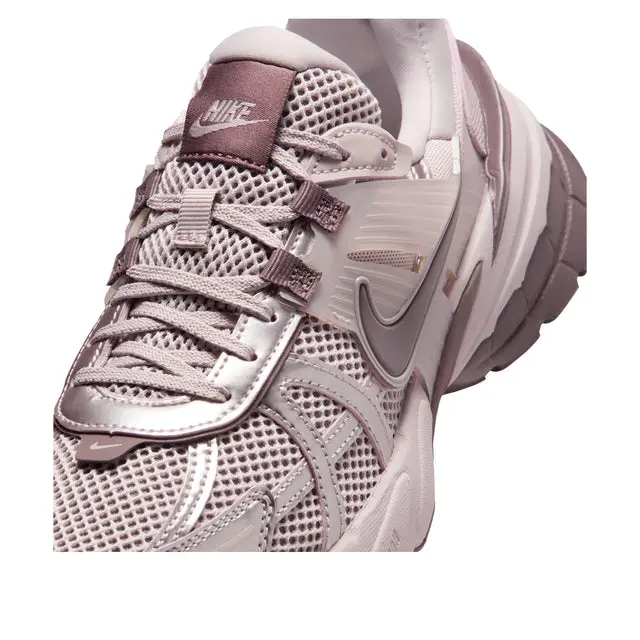 Alternative view of Giày Nike V2K Run 'Particle Rose' FD0736-602