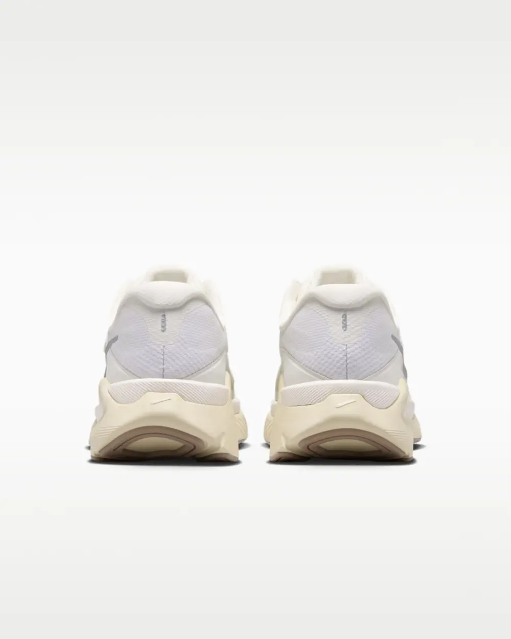 Alternative view of Giày Nike Structure Plus 'Light Khaki' IM8337-200