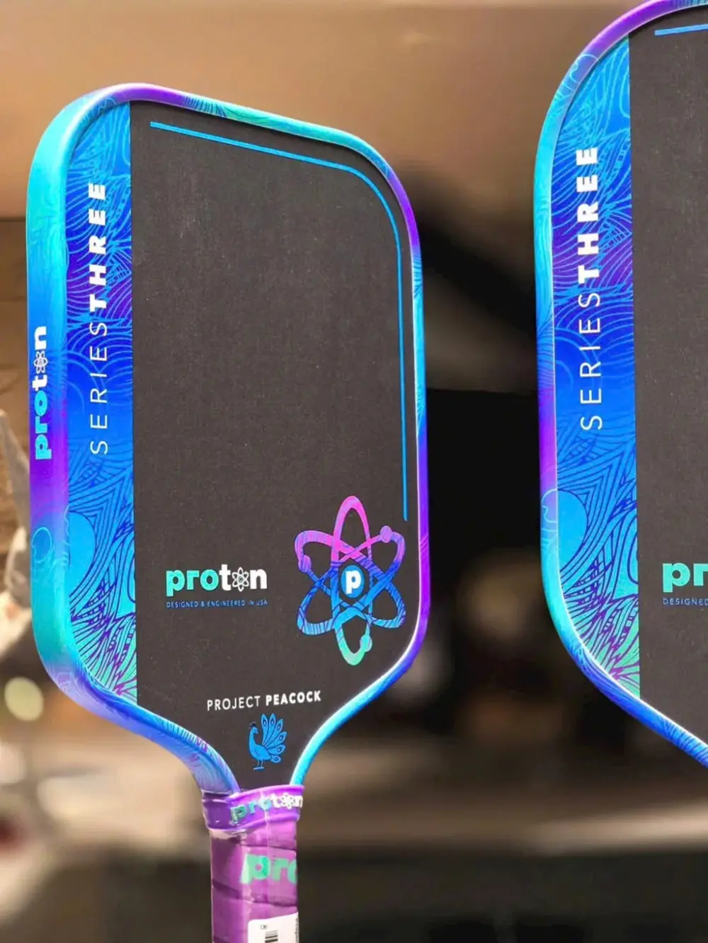 Alternative view of Vợt Pickleball Proton Series 3 Project Peacock Elongated