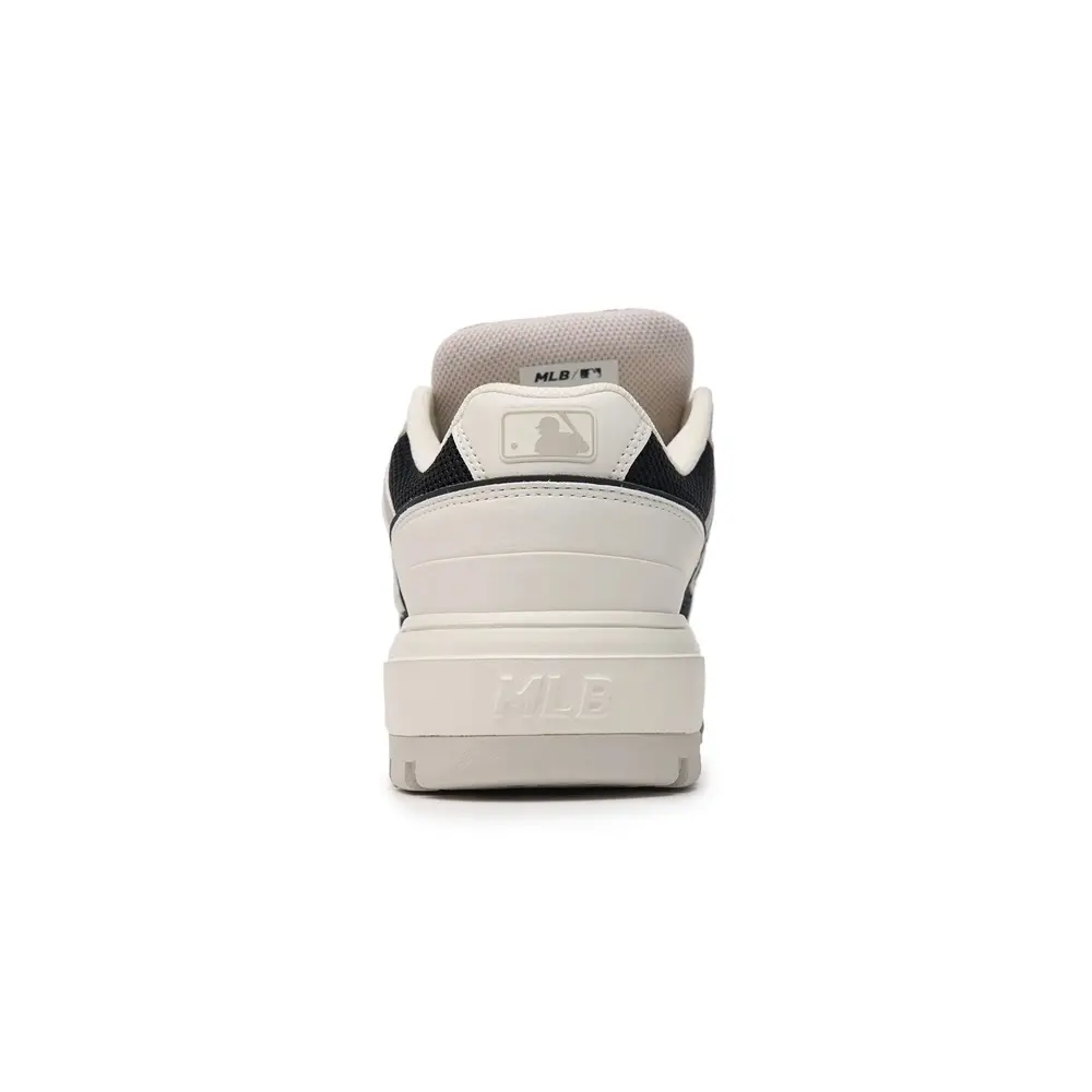 Alternative view of Giày MLB Korea Chunky Liner Wide New York Yankees 'Black' 3ASXCLW4N-50BKS